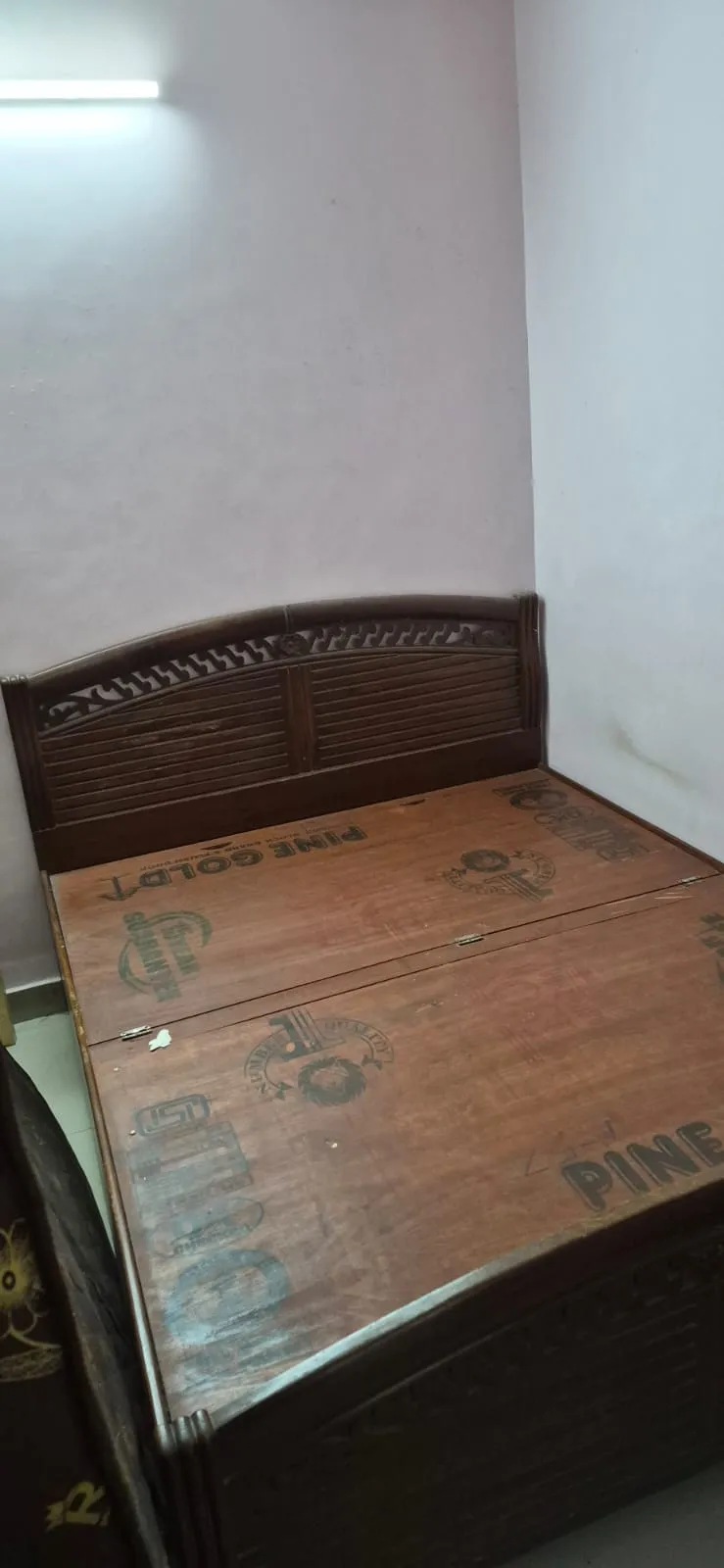 Wooden bed for sale in navi mumbai, Maharashtra