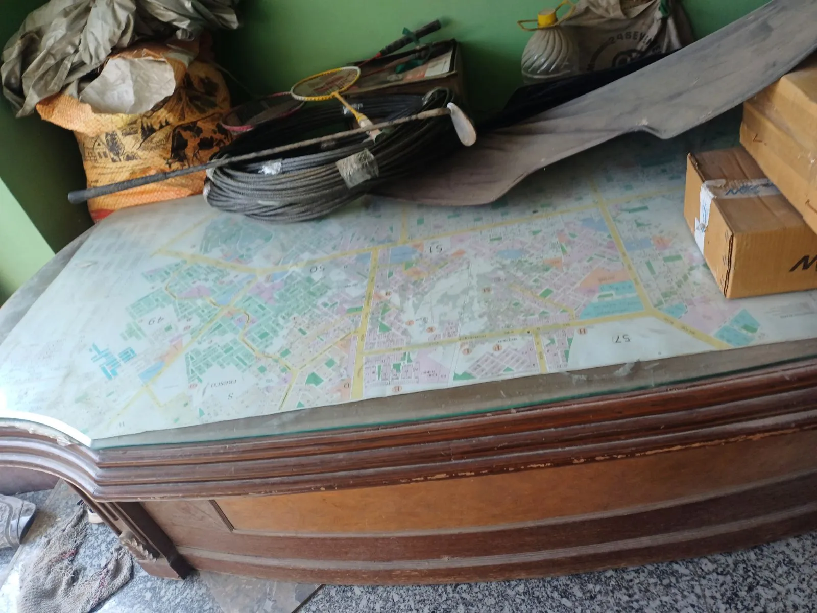 Wooden table for office - Thumbnail 2