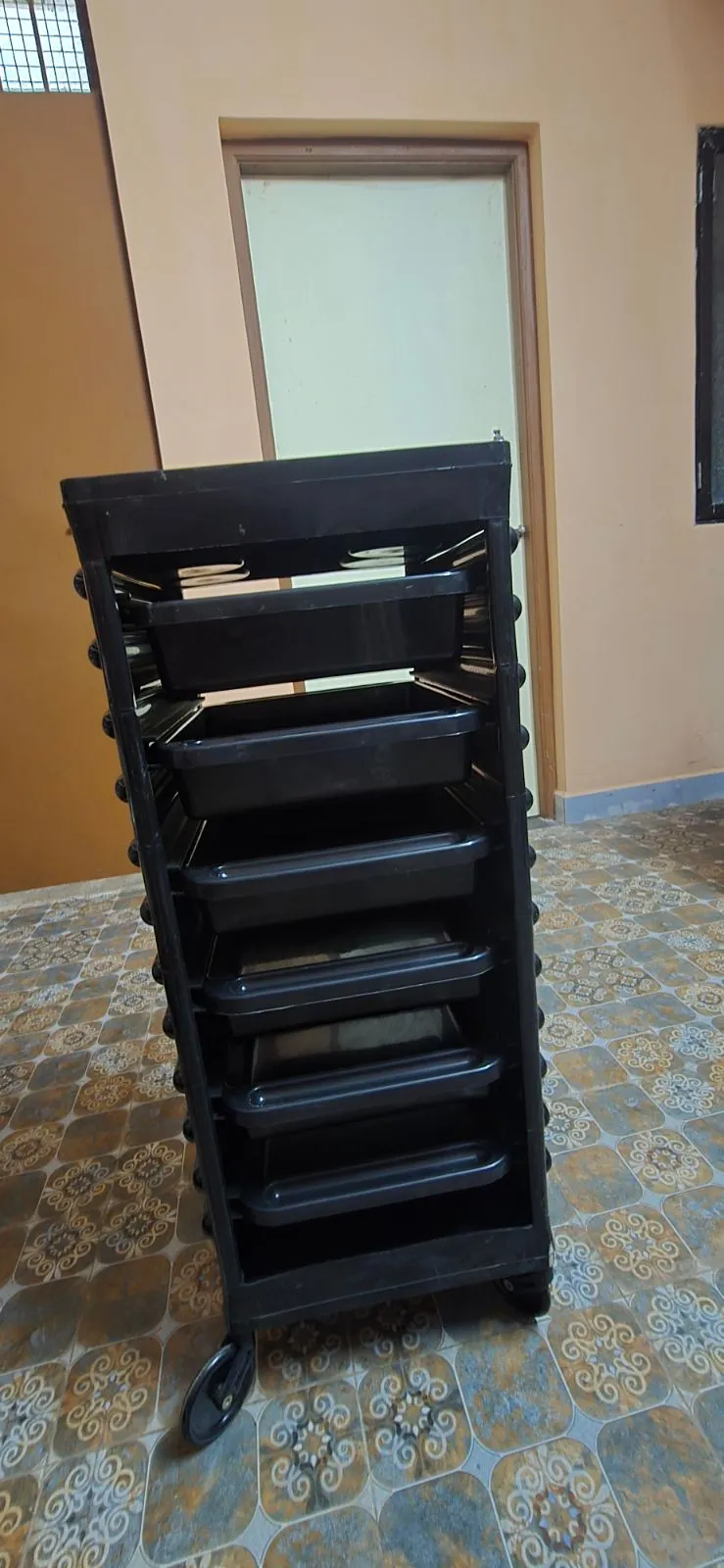 Used salon materials for sale - Thumbnail 6