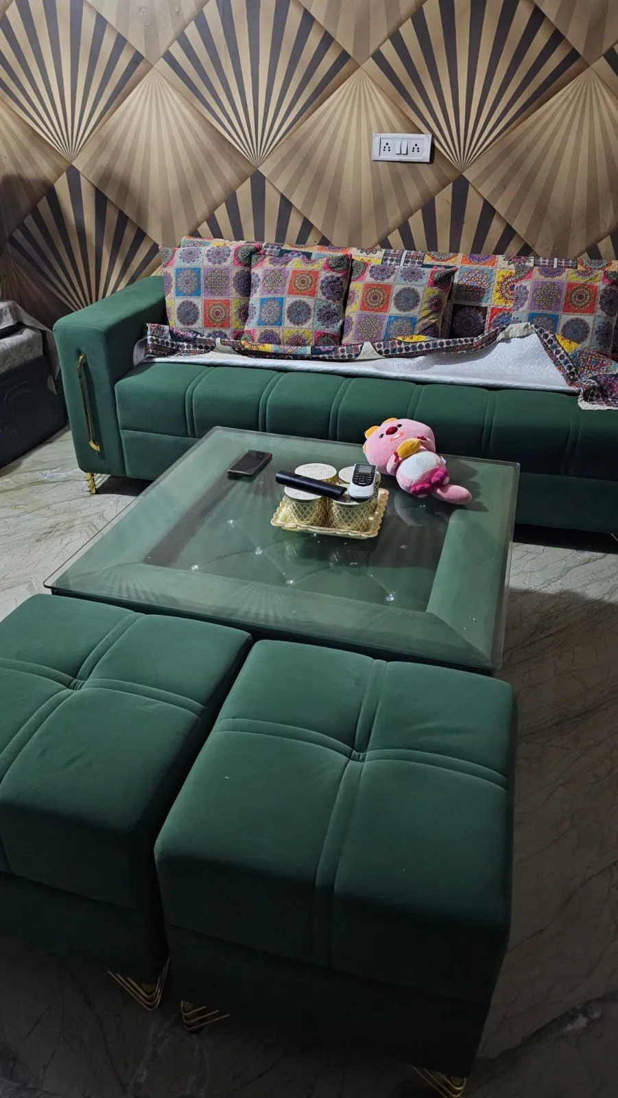 8 Seater Sofa set with Centre table - Thumbnail 8