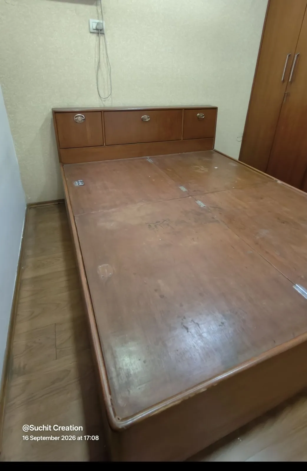 King Size Bed for Quick sale - Thumbnail 3