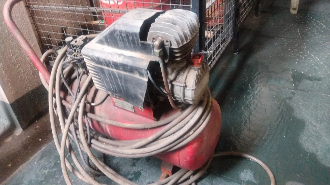 Compressor for painting and other requirements for sale in Bangalore, Karnataka
