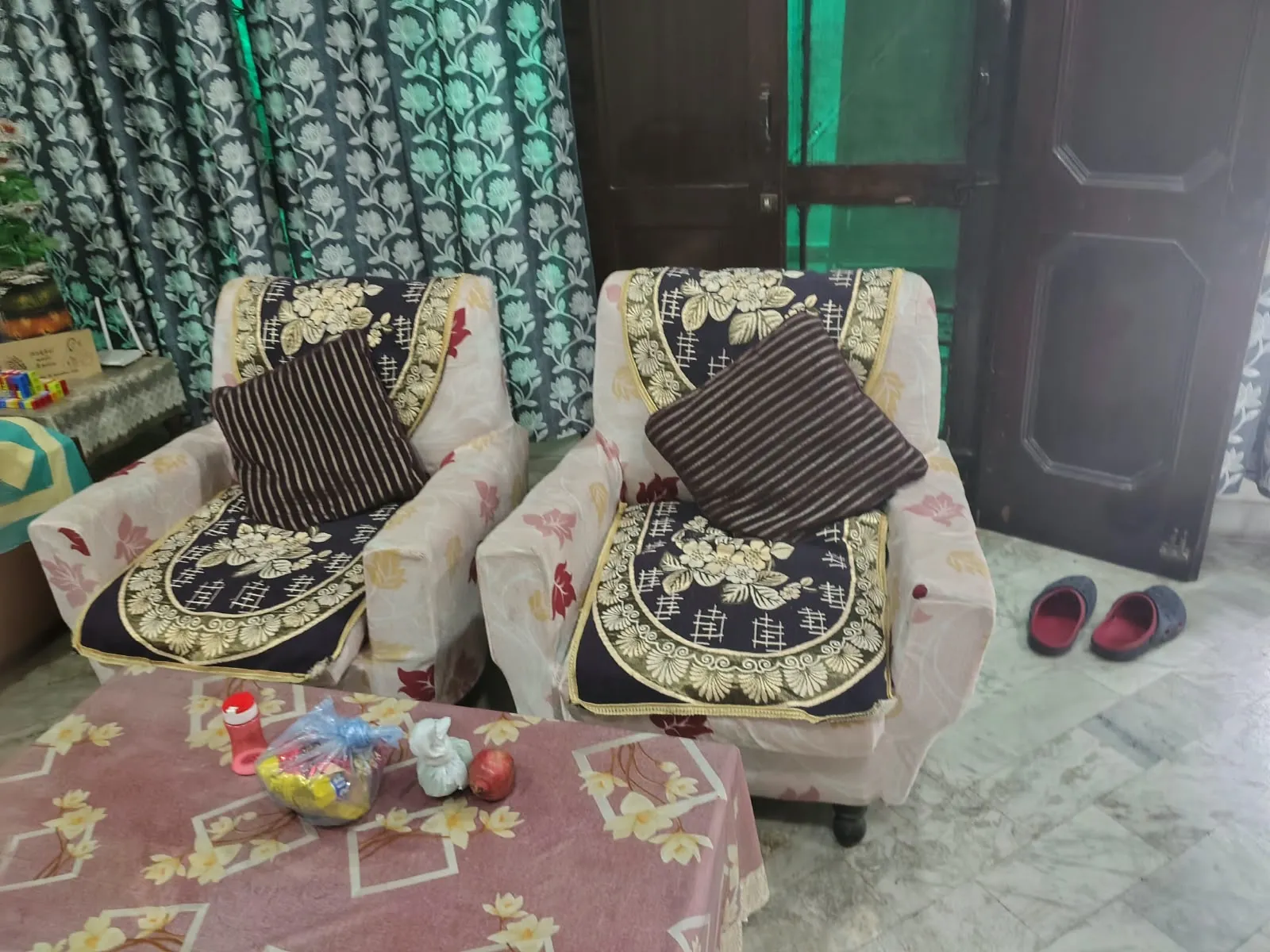 5 seater sofa set - Thumbnail 2