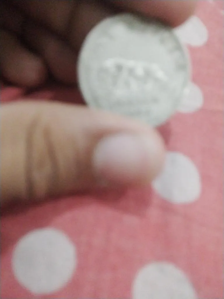Old coins and notes - Thumbnail 6