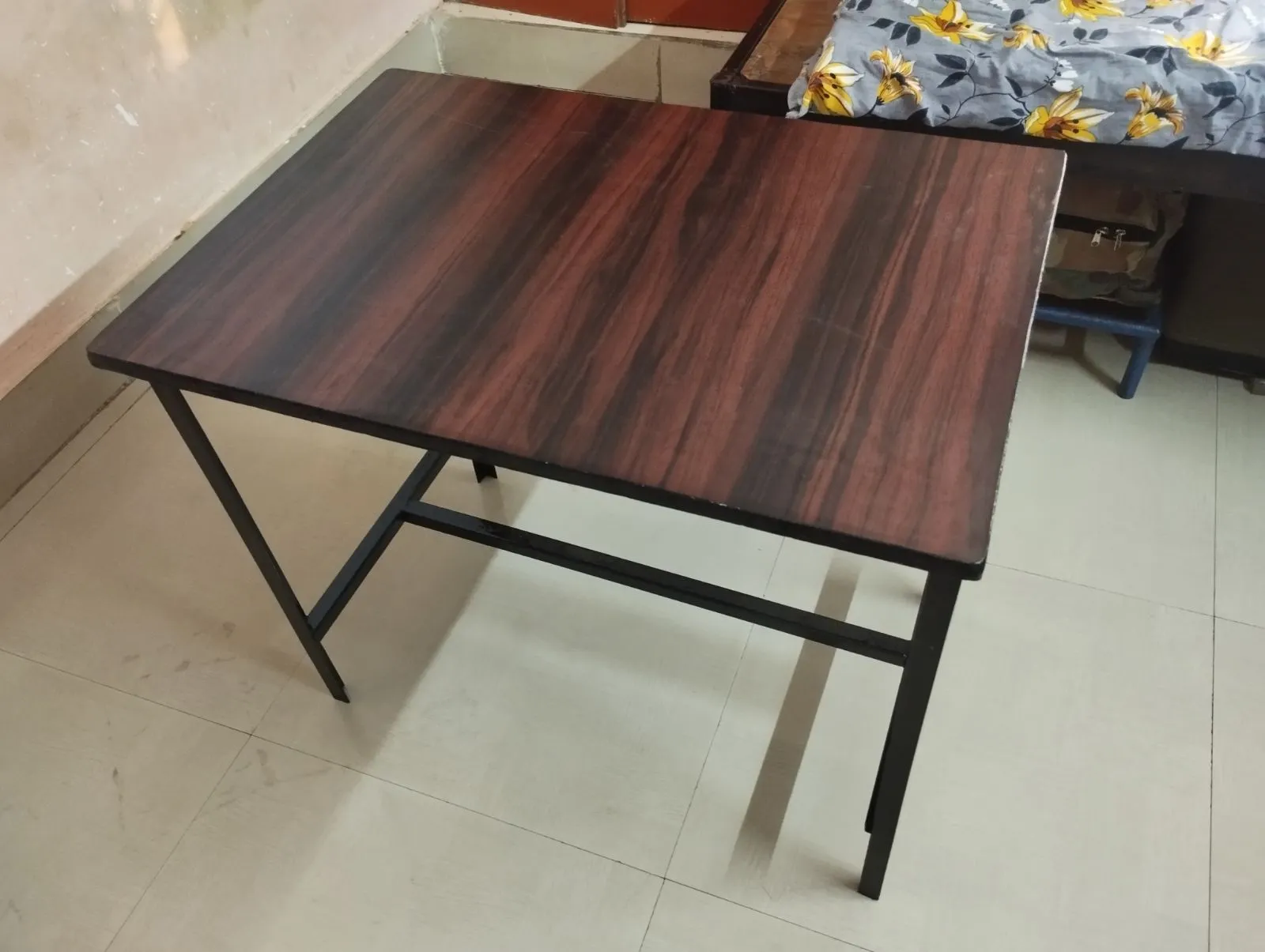 Table and chair set - Thumbnail 9