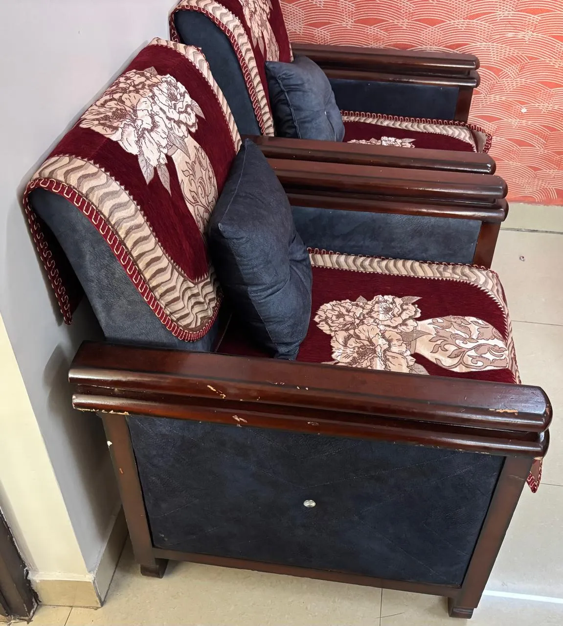 3+2 seater sofa - Thumbnail 4