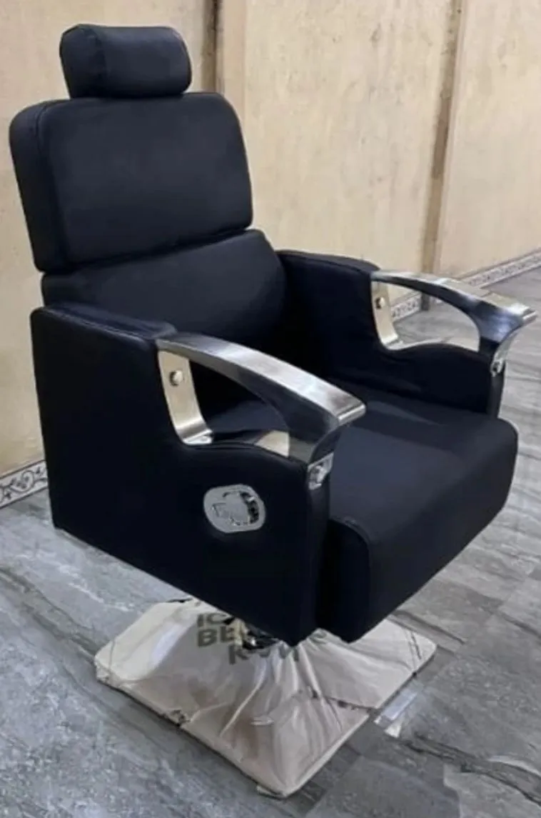 Counter, chair, table for sale in Ghazaiabad, Uttar Pradesh
