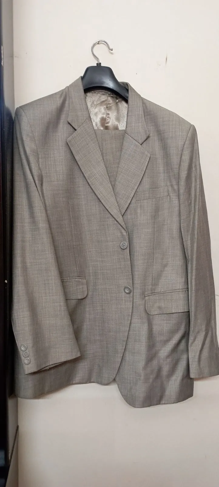 Men's formal suit - Thumbnail 2