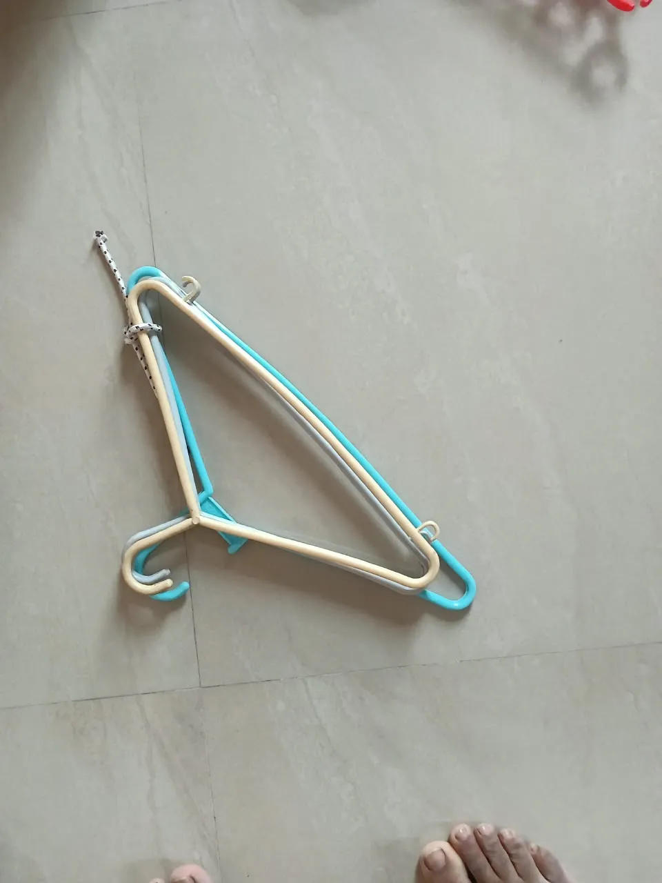 Cloth Hangers - Thumbnail 6
