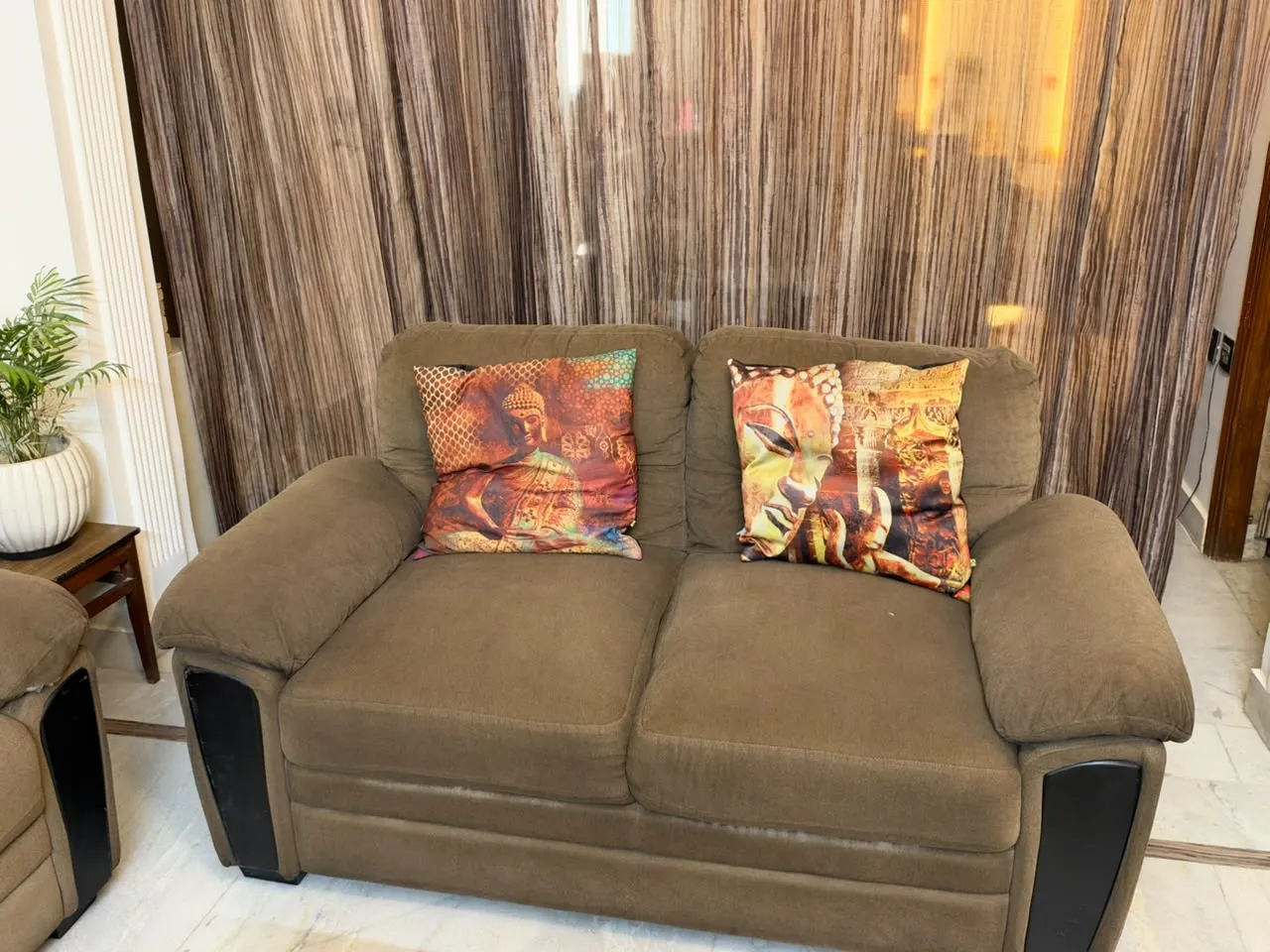 7 seater sofa set (3+2+2) - Thumbnail 2
