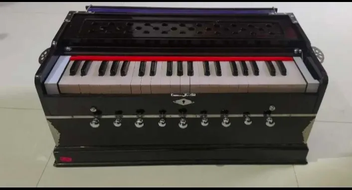 Harmonium  - Thumbnail 3