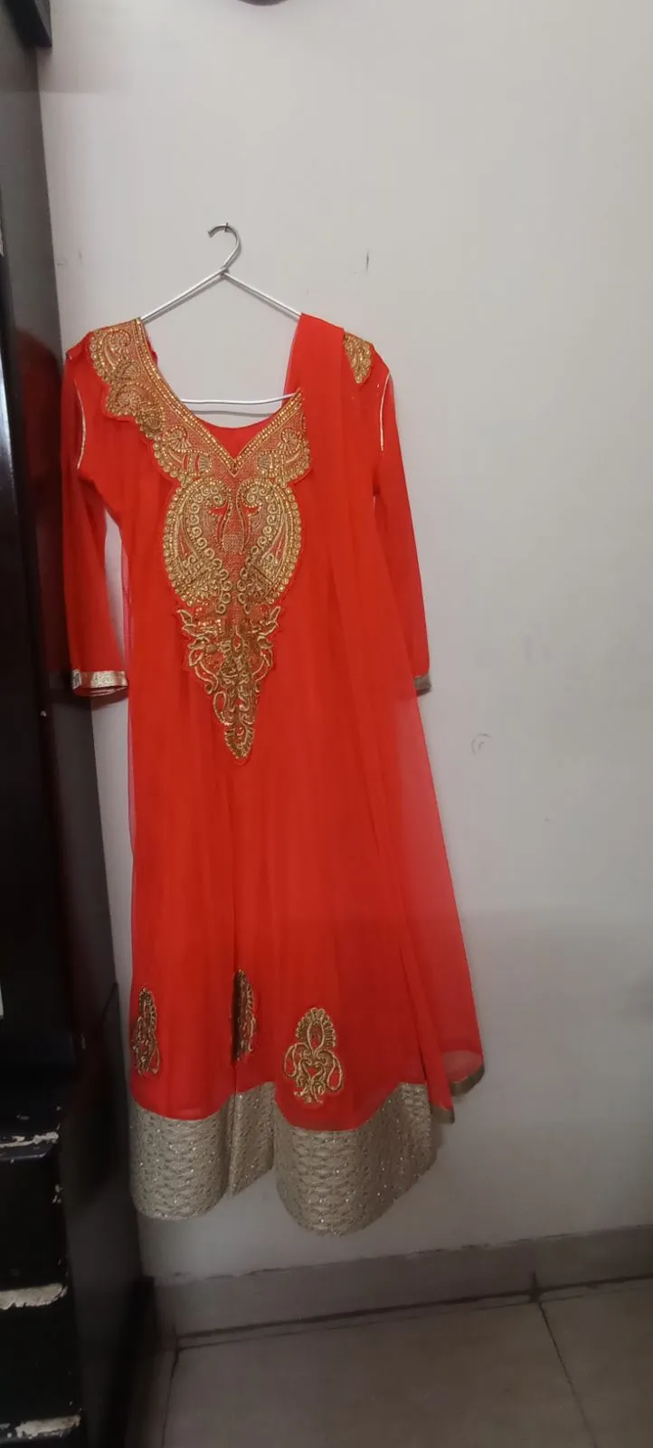 Beautiful Red & Golden Embroidered Anarkali/Kurti – Excellent Condition - Thumbnail 3