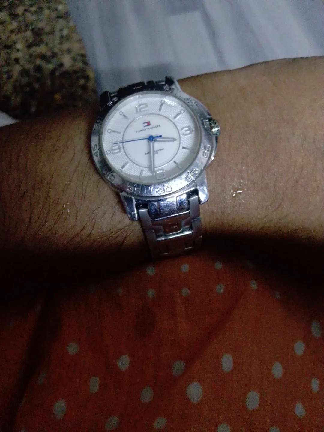 Tommy Hilfiger Pearl Dial Sport watch for sale in Bhayandar East, Maharashtra