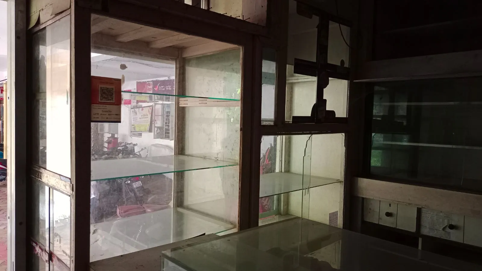 Old shop rack - Thumbnail 2