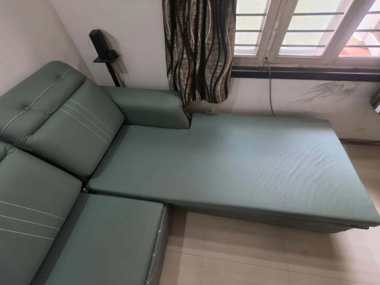 Premium L-Shape Sofa Cum Bed | Spacious 7-Seater | Excellent Condition - Thumbnail 6