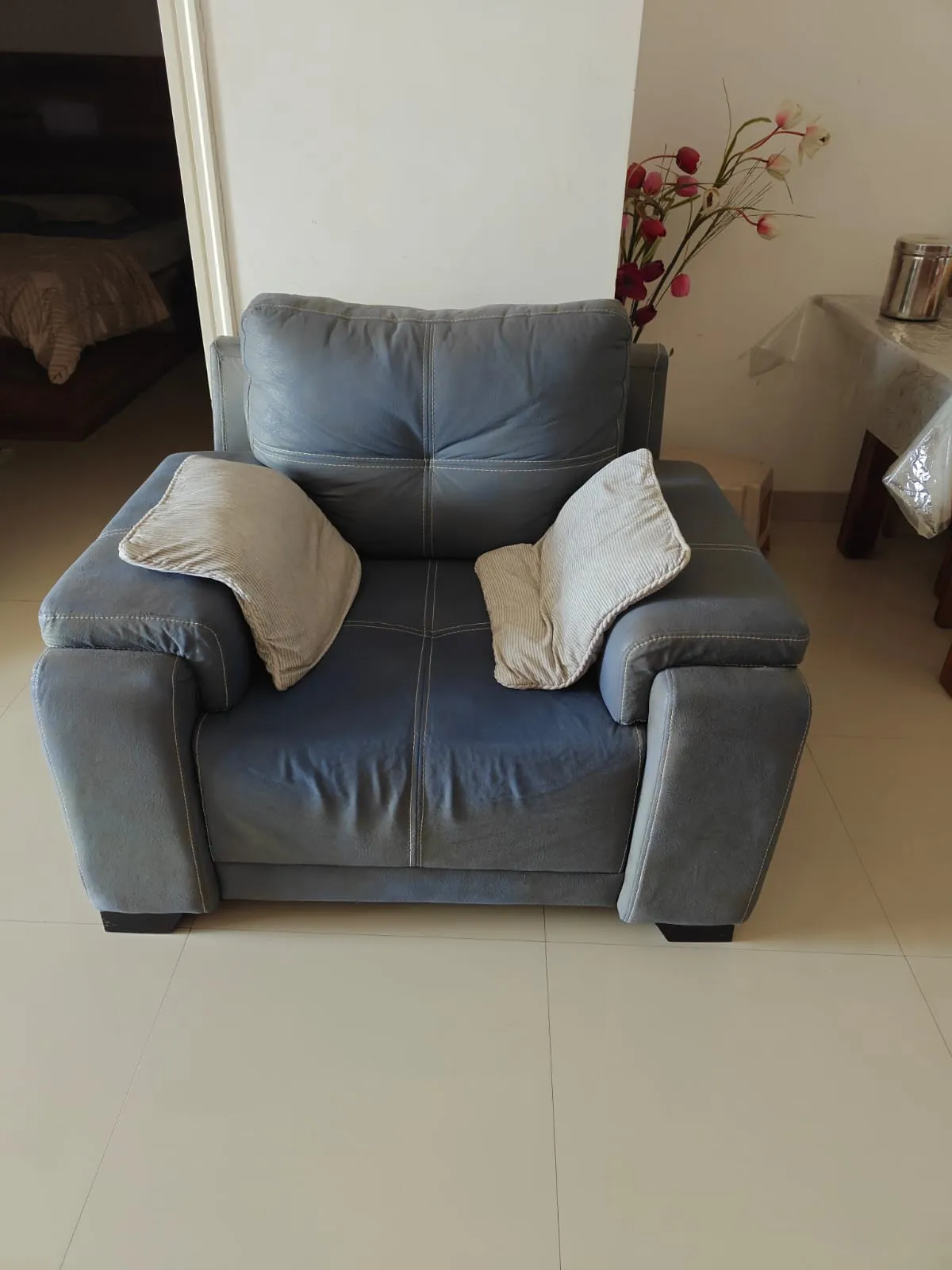 3+2-seater sofas 3 year old - Thumbnail 2