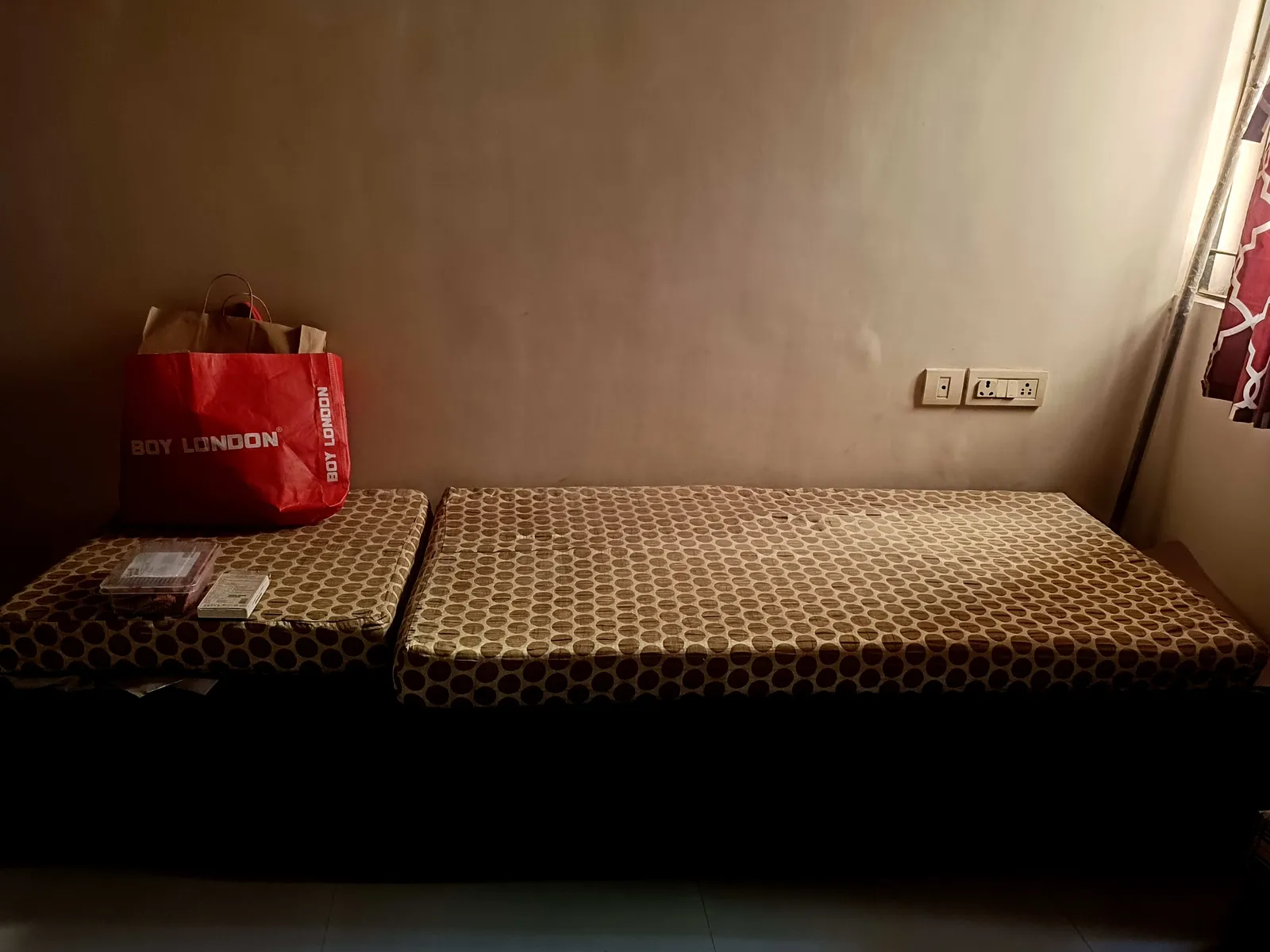 2 seater wooden deewan and 2 single seats with bolster cushion for sale in Kanchipuram, Tamil Nadu