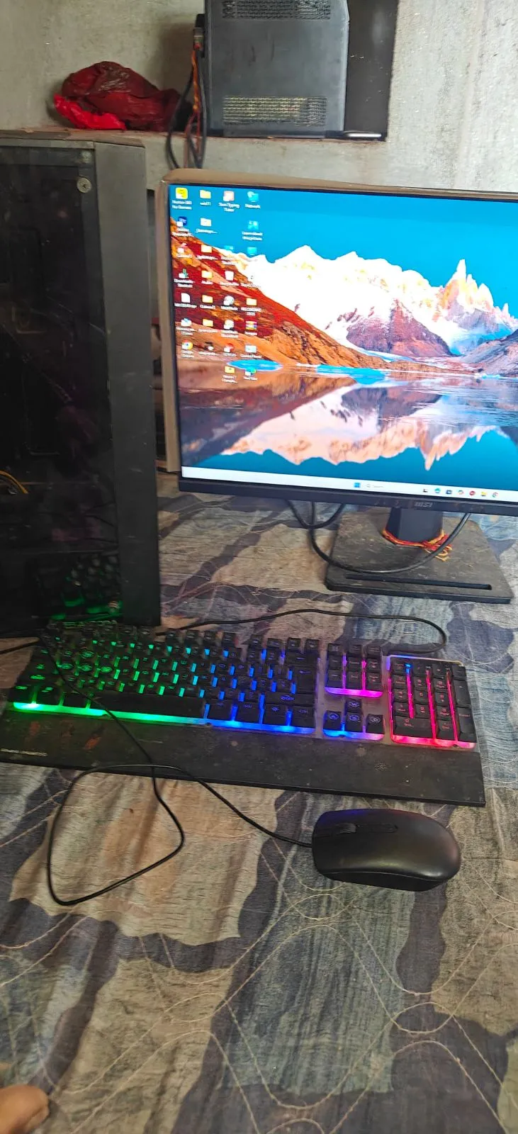 Desktop/Computer - Thumbnail 4