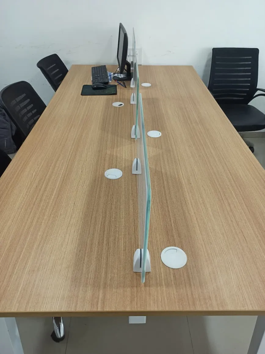 Office Boss and Employee table for sale in Ahmedabad, Gujarat