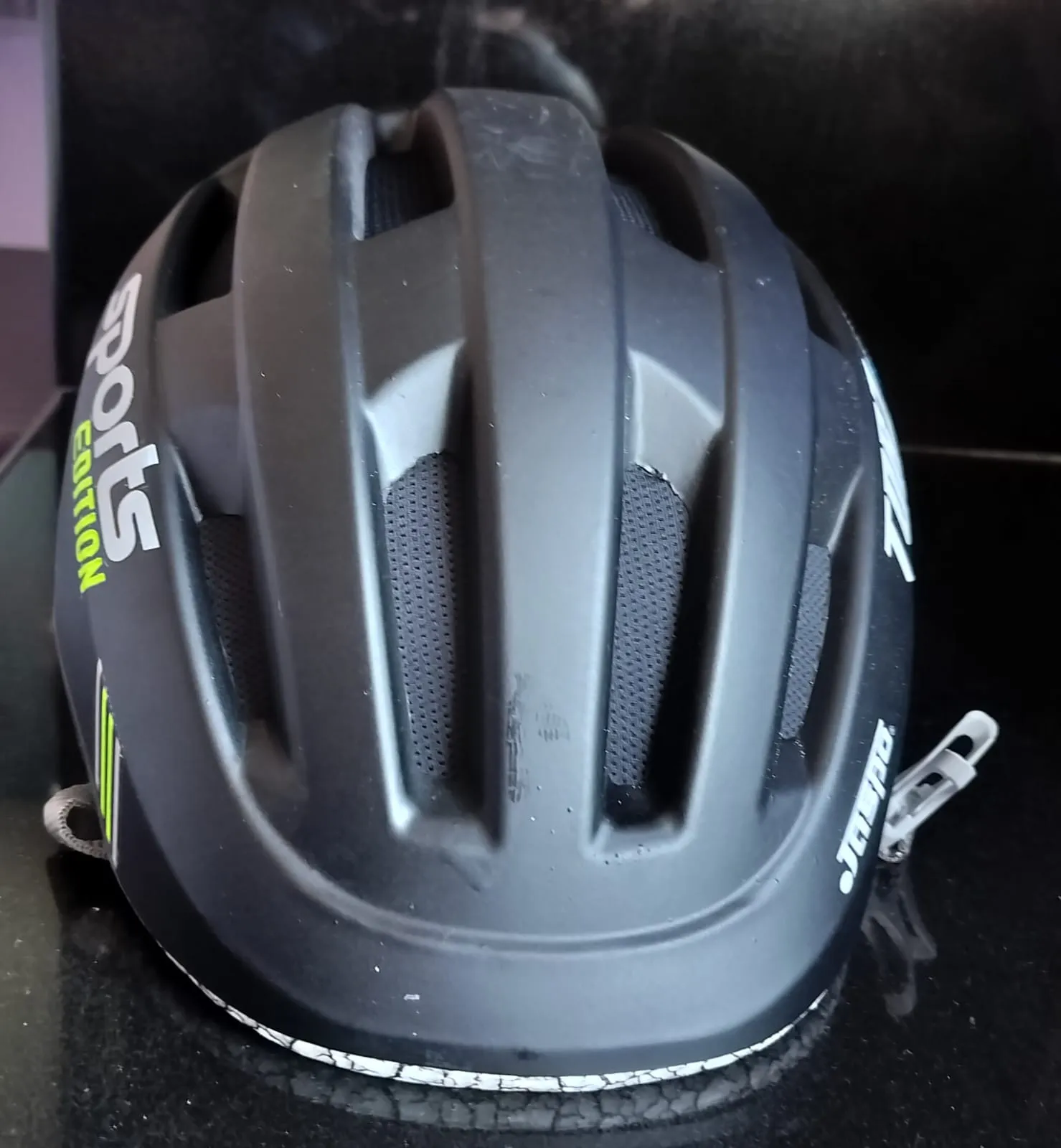 Skates and Cycling Helmet - Thumbnail 5
