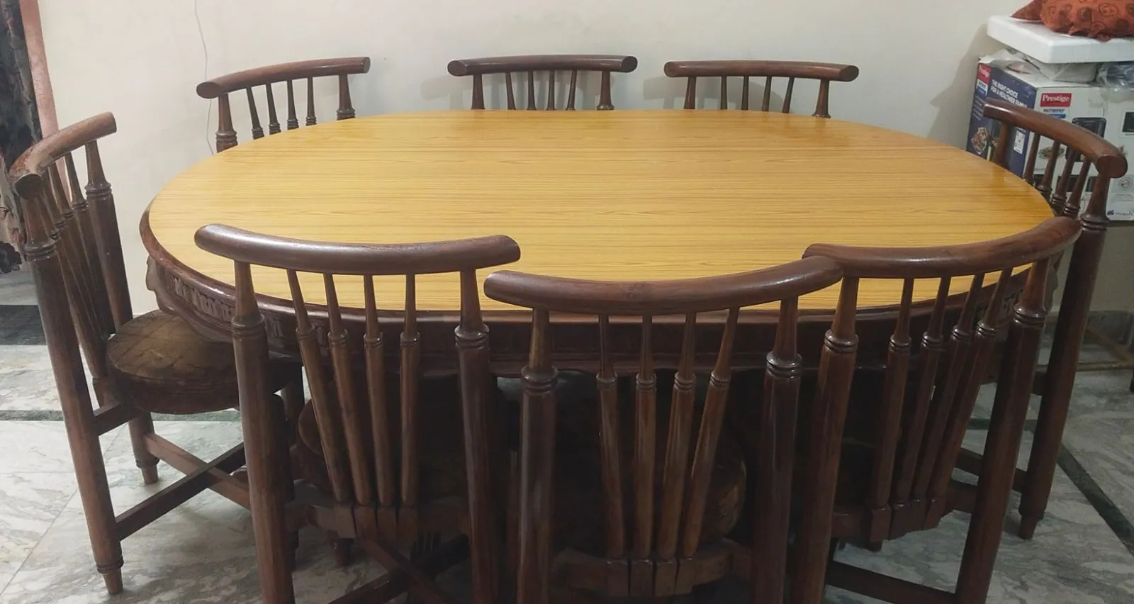 8 seater Dining Table Set - Thumbnail 2