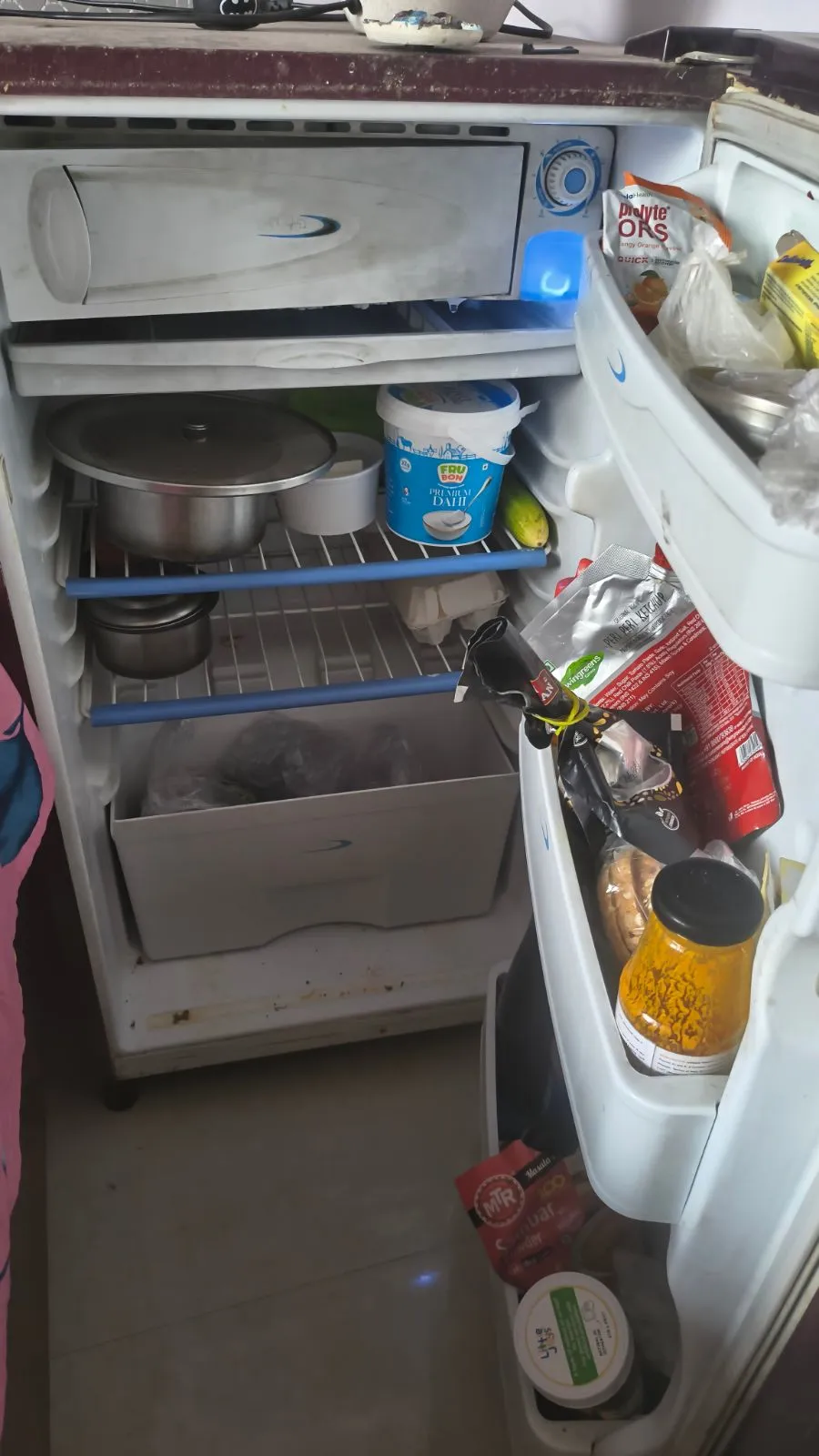 Single Door, 150 liter Kelvinator Fridge for sale in West Delhi, Delhi