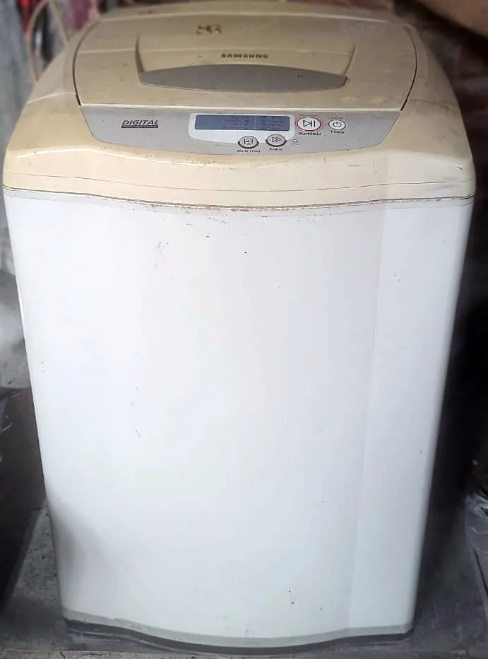 Fully Automatic Samsung Washing Machine 5.8KG for sale in Jalpaiguri, West Bengal