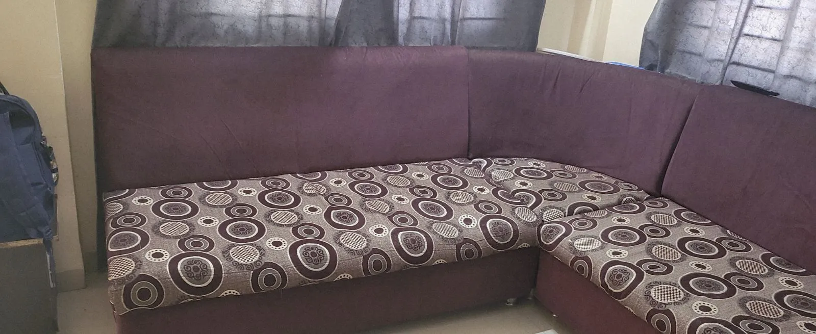 Sofa - Thumbnail 2