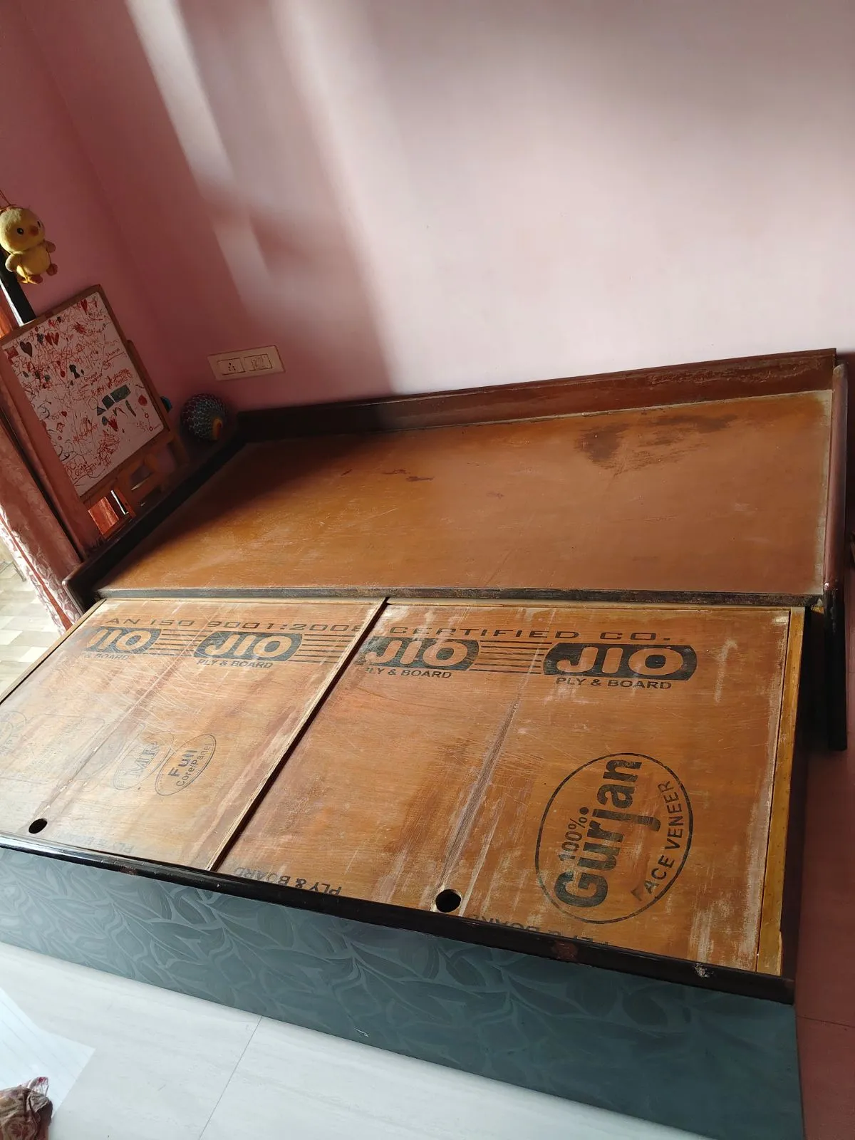 Foldable bed - Thumbnail 2