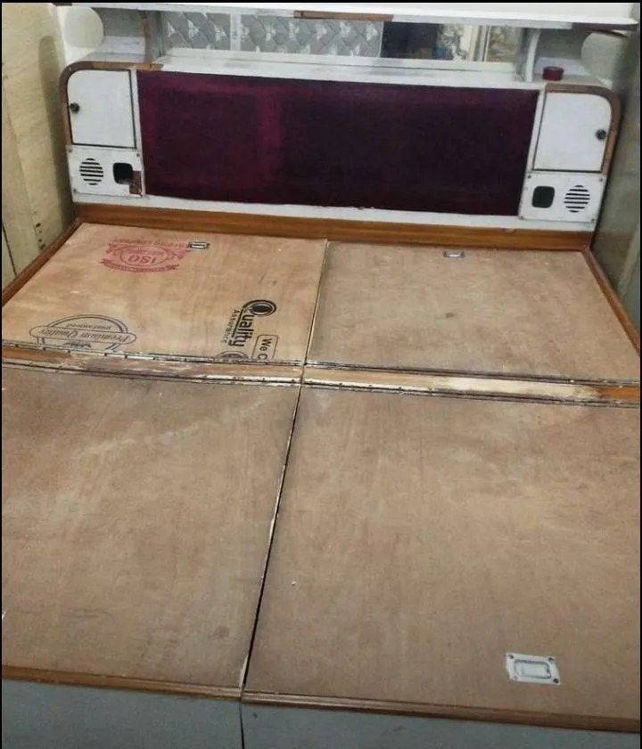 Double bed with boxes - Thumbnail 2