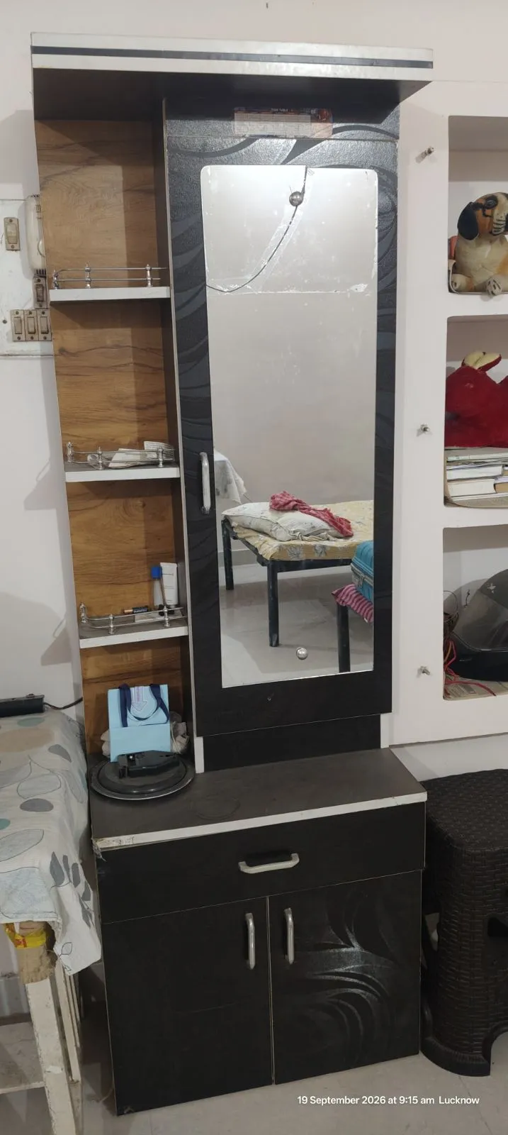Dressing table for sale in Lucknow, Uttar Pradesh