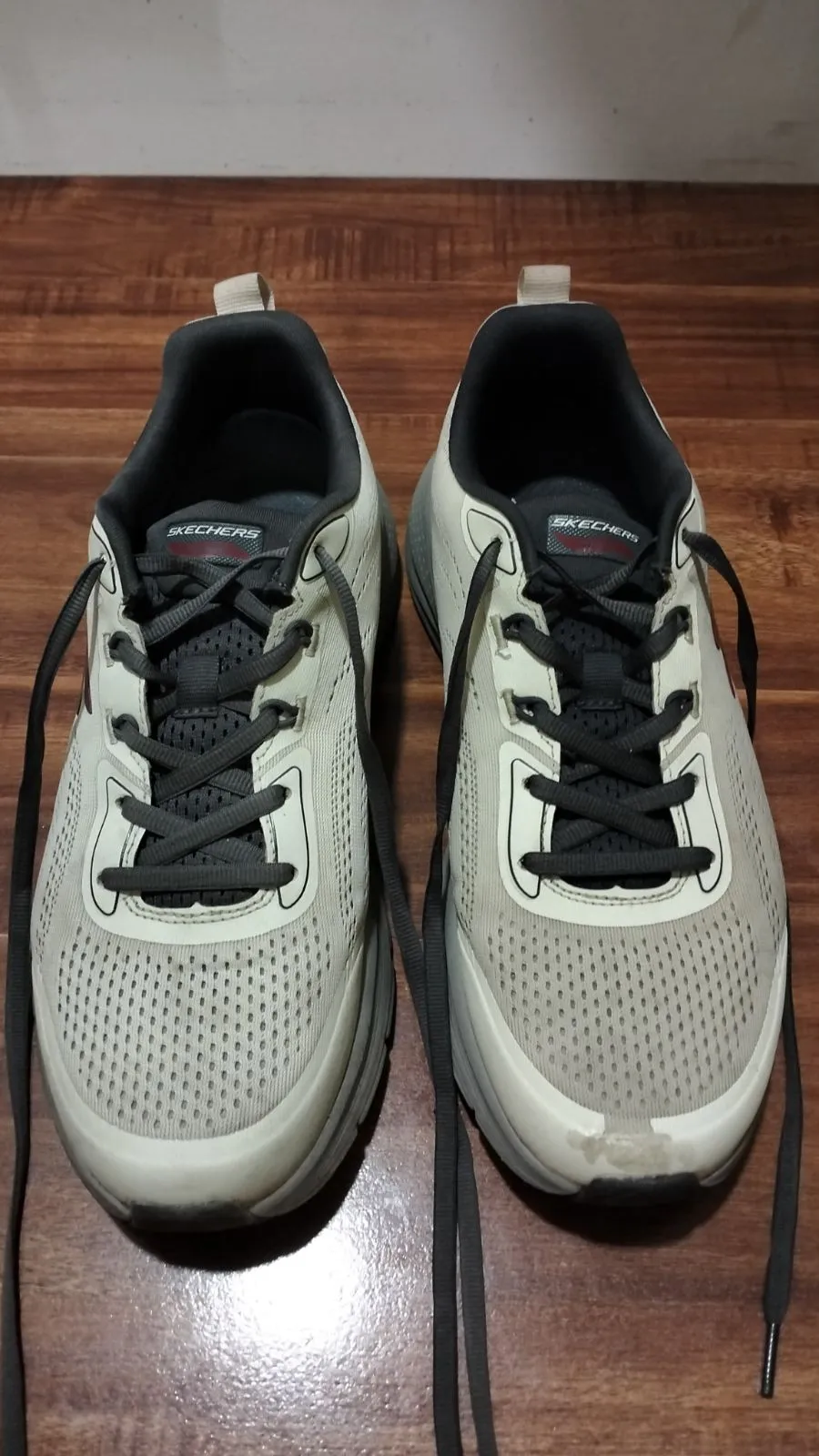 Skechers Arch Fit 3.0 Shoes Off White for sale in Delhi, Delhi