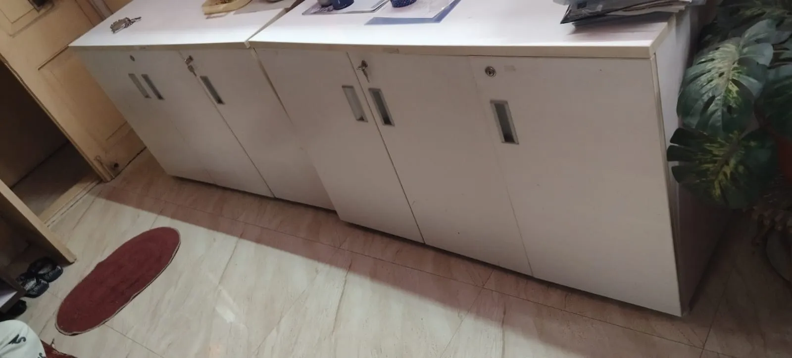 Working tables and wardrobe, Computer trolley for sale in Mumbai, Maharashtra