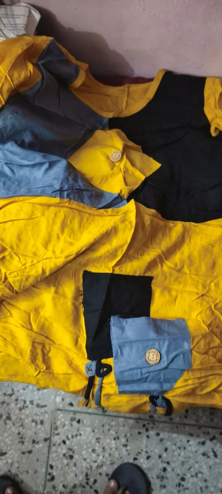Clothes for sale in Ghaziabad, Uttar Pradesh