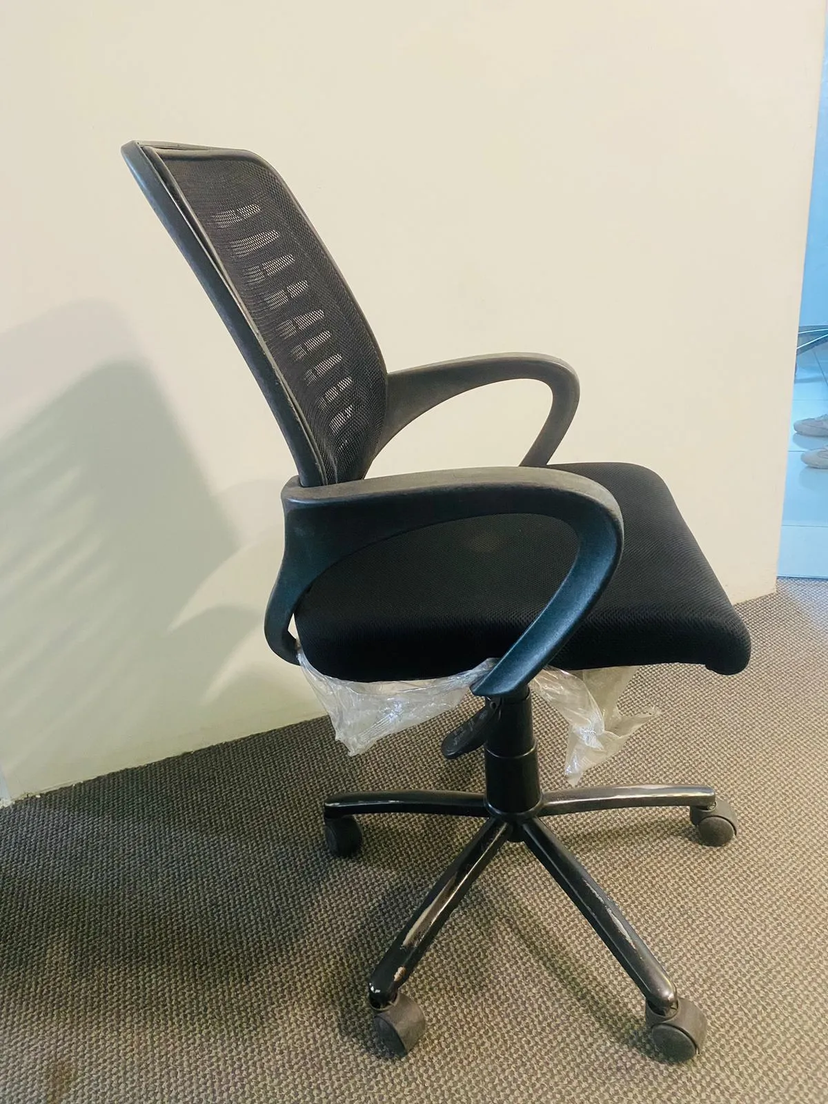 Office Chair Adjustable Arms & Back - Thumbnail 4