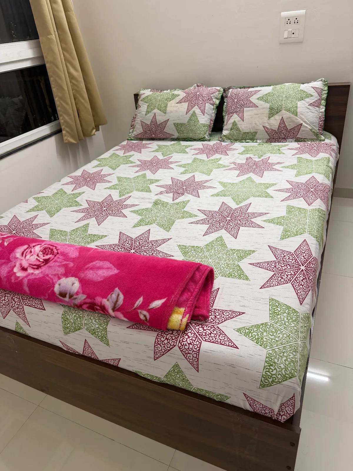Wakefit bed for sale in Pune, Maharashtra