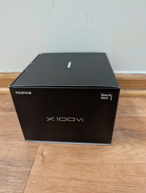 Brand New , Original Fujifilm X100VI Digital Camera With Zero Shutter Count. - Thumbnail 2