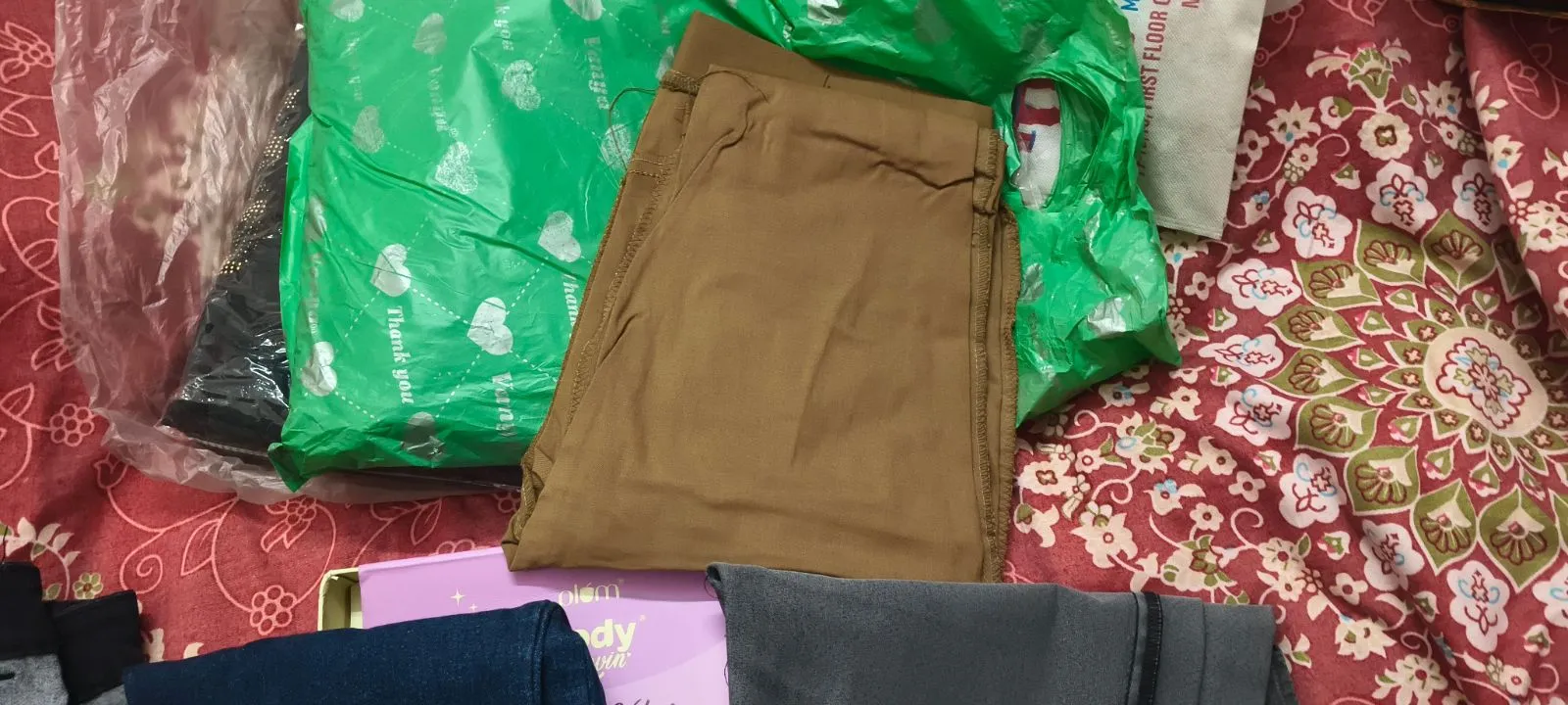 Clothes - Thumbnail 5