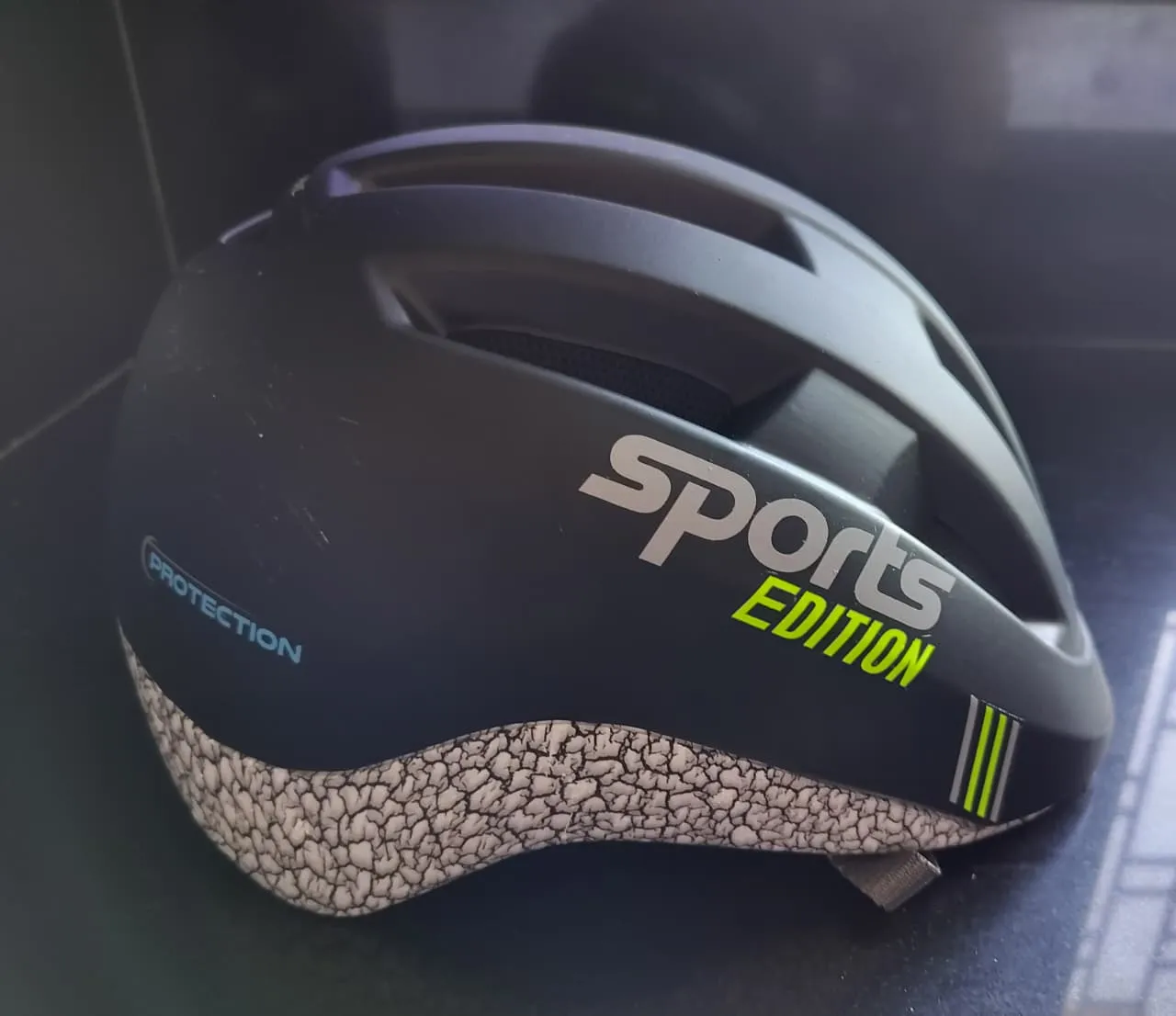 Skates and Cycling Helmet - Thumbnail 4
