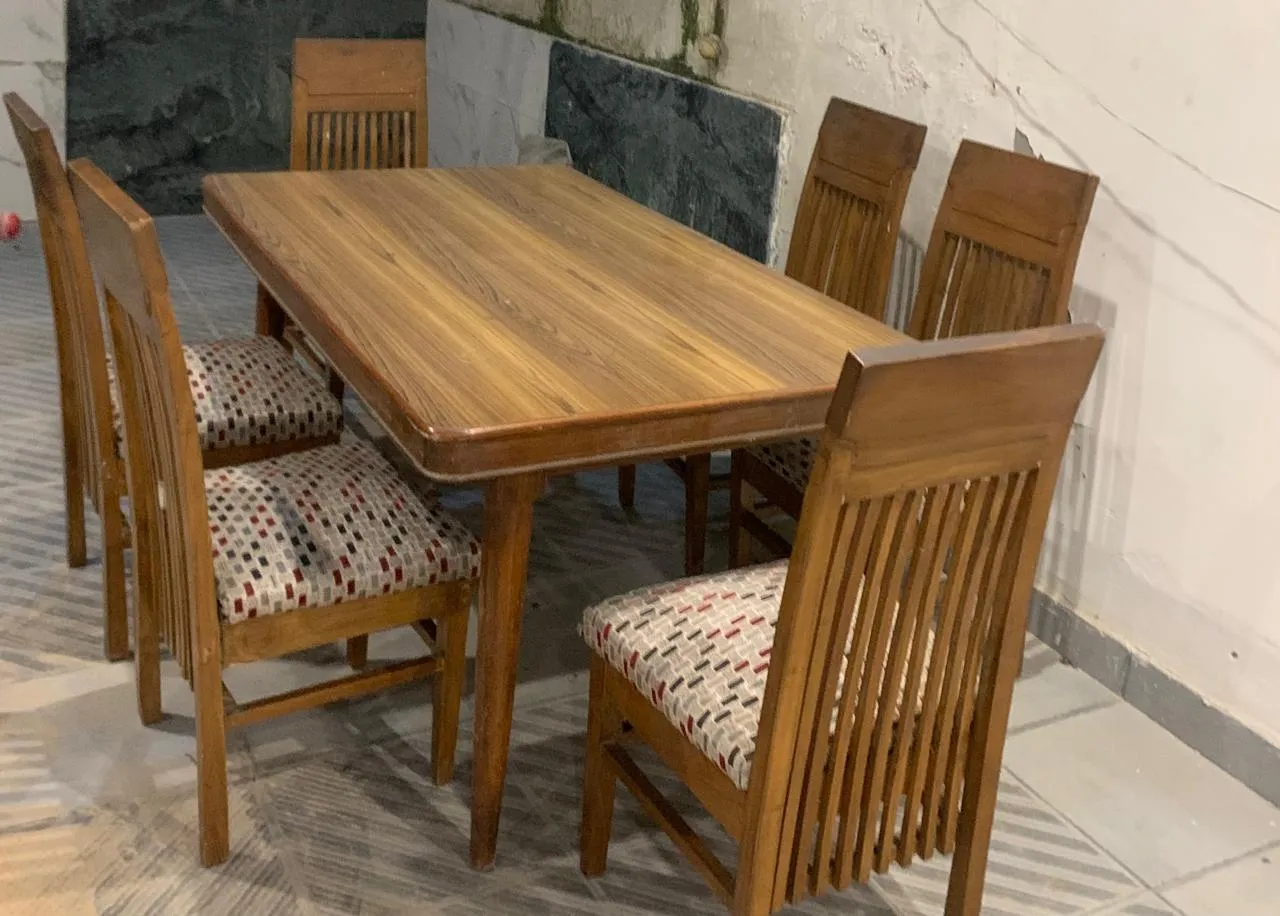 6 seater  wooden dining table with 6 chairs for sale in Noida, Uttar Pradesh