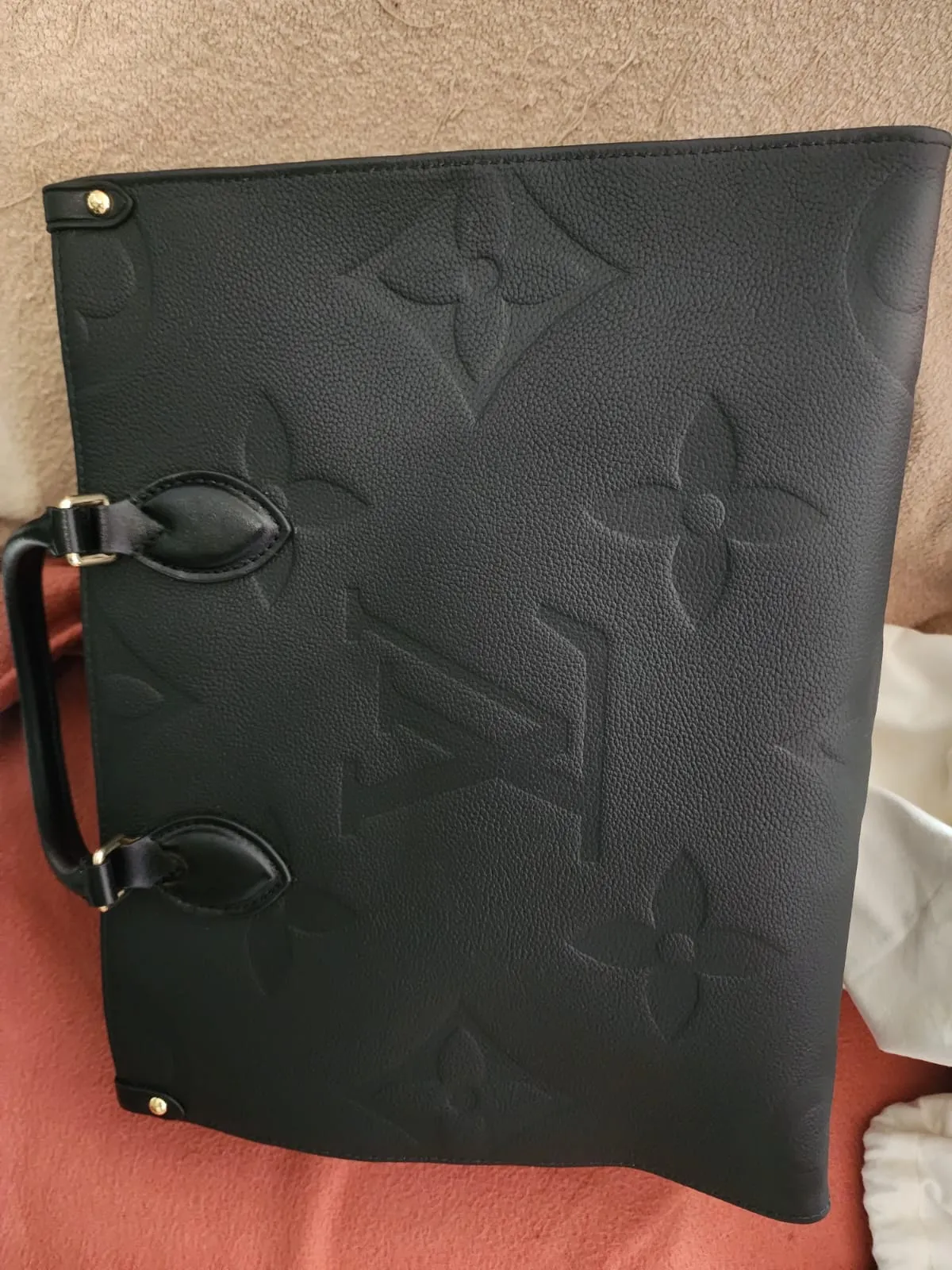 Louis Vuitton bag for sale in Anantapur, Andhra Pradesh
