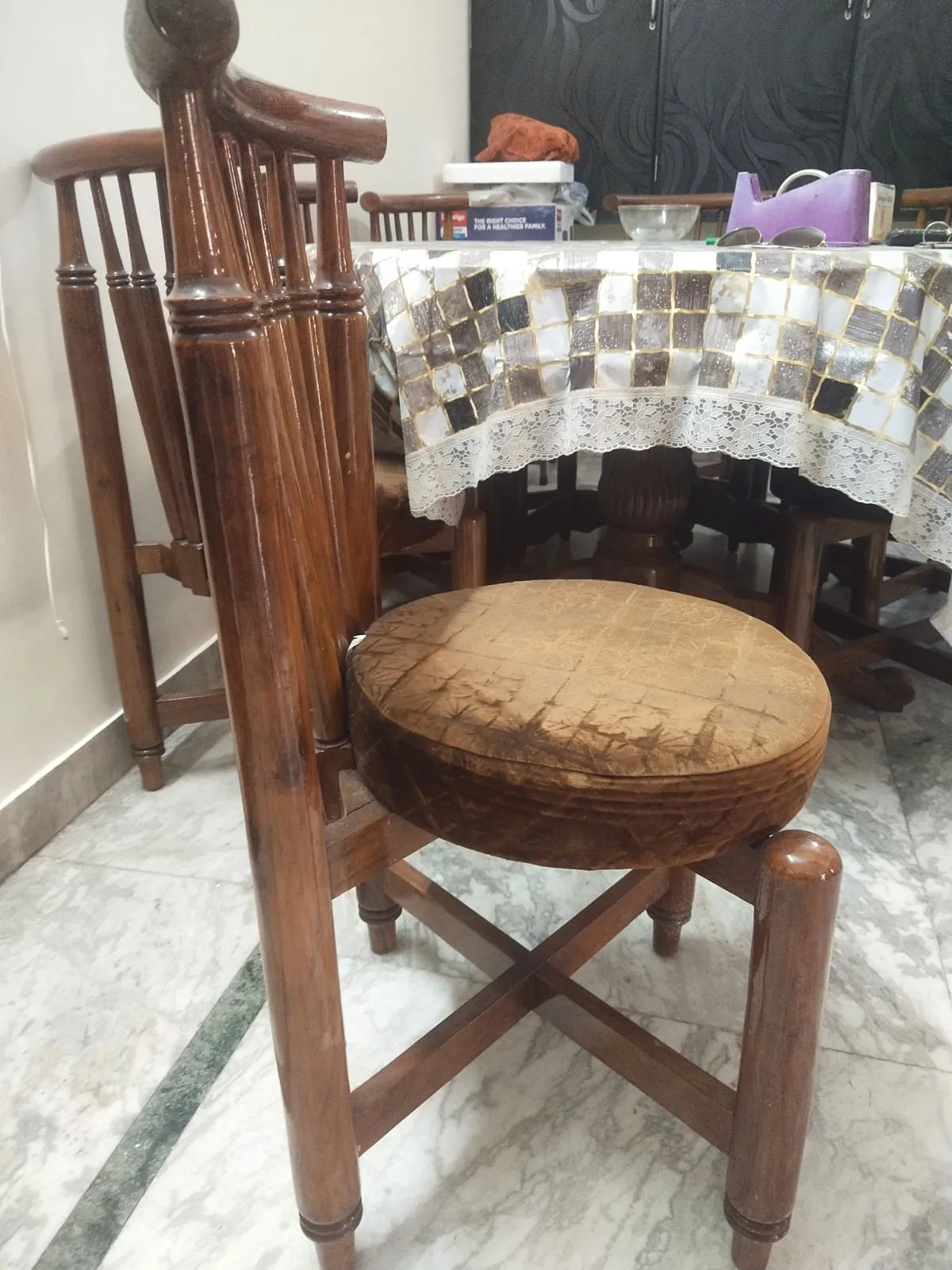 8 seater Dining Table Set - Thumbnail 5