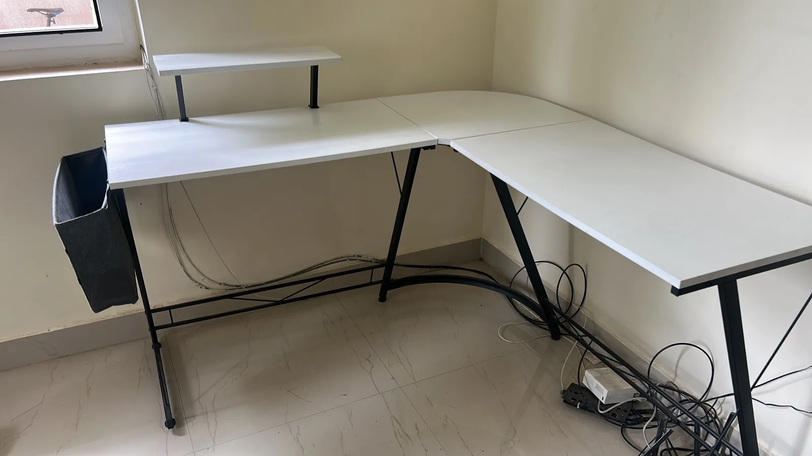 Study computer table - Thumbnail 2