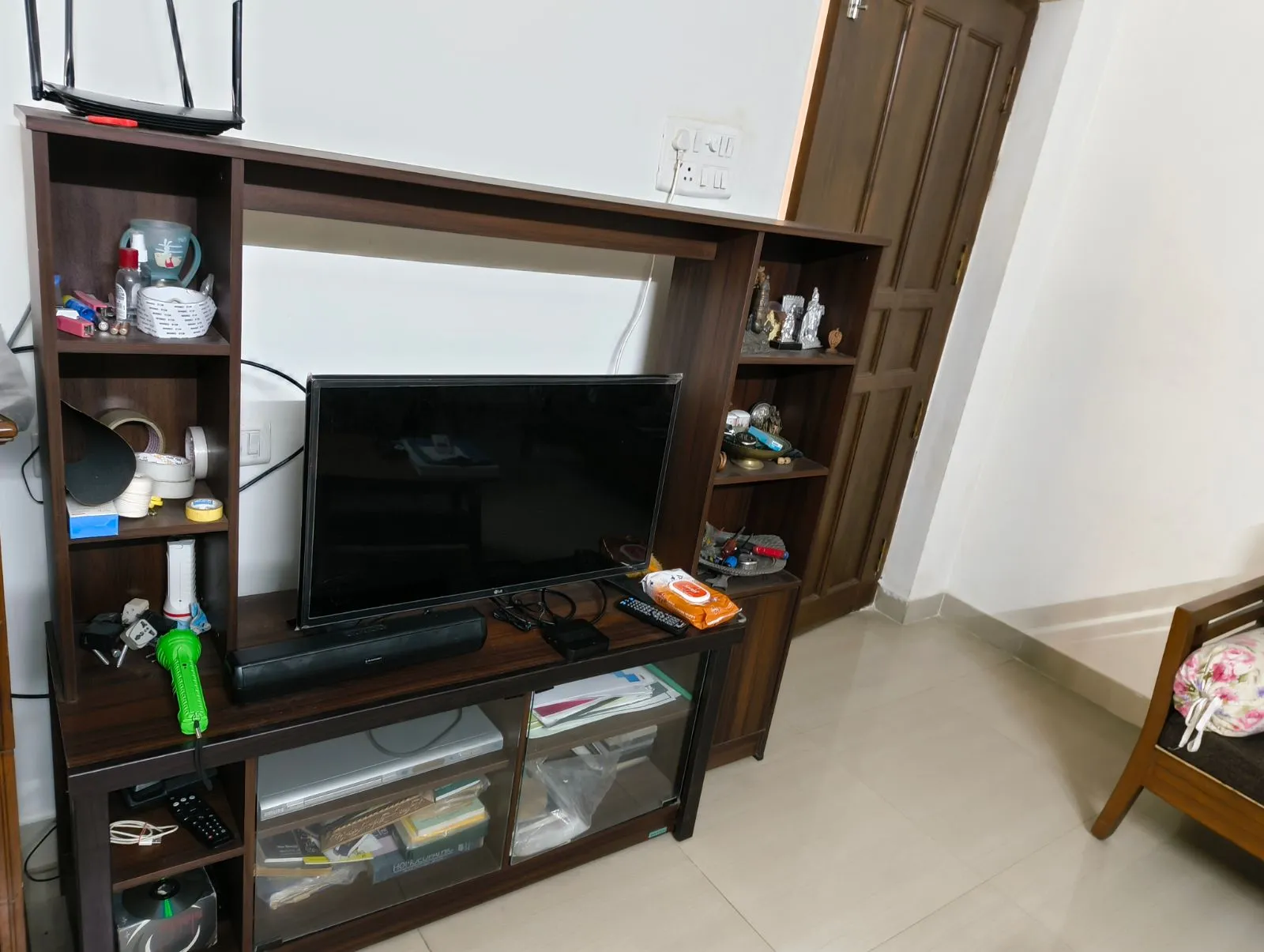 TV Cabinet for sale in Chennai, Tamil Nadu