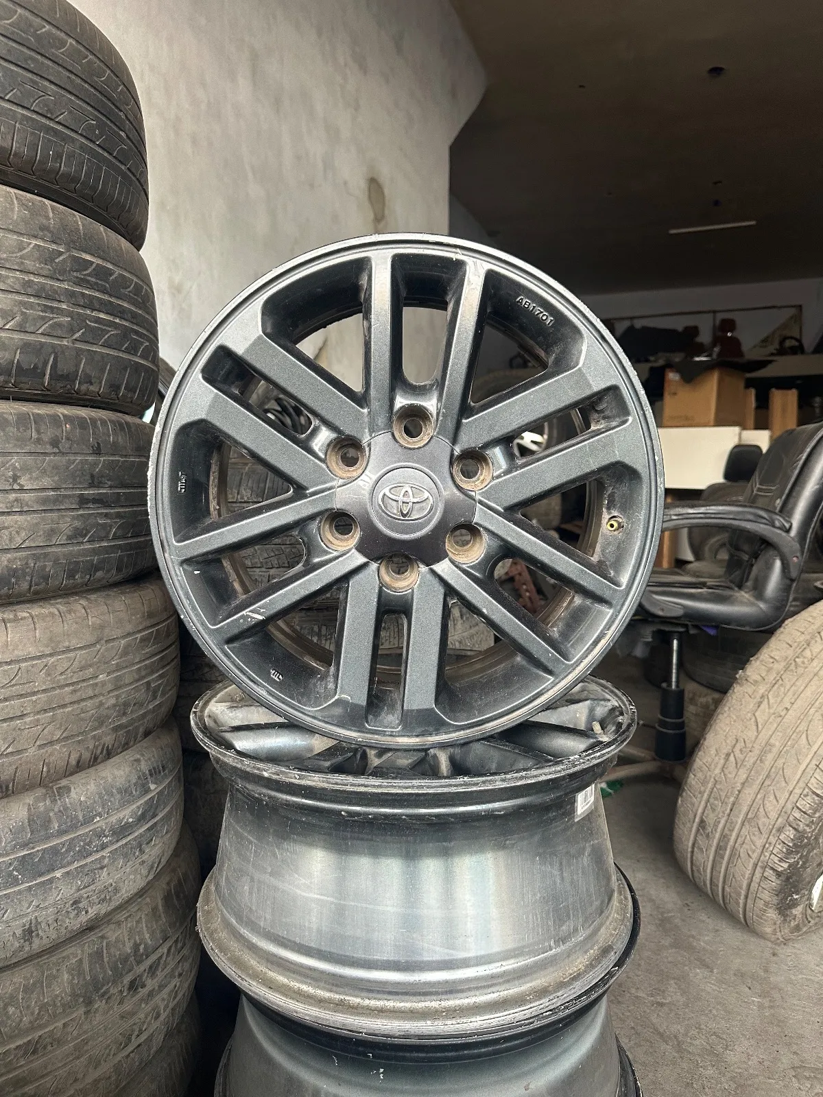 Fortuner company alloys - Thumbnail 2