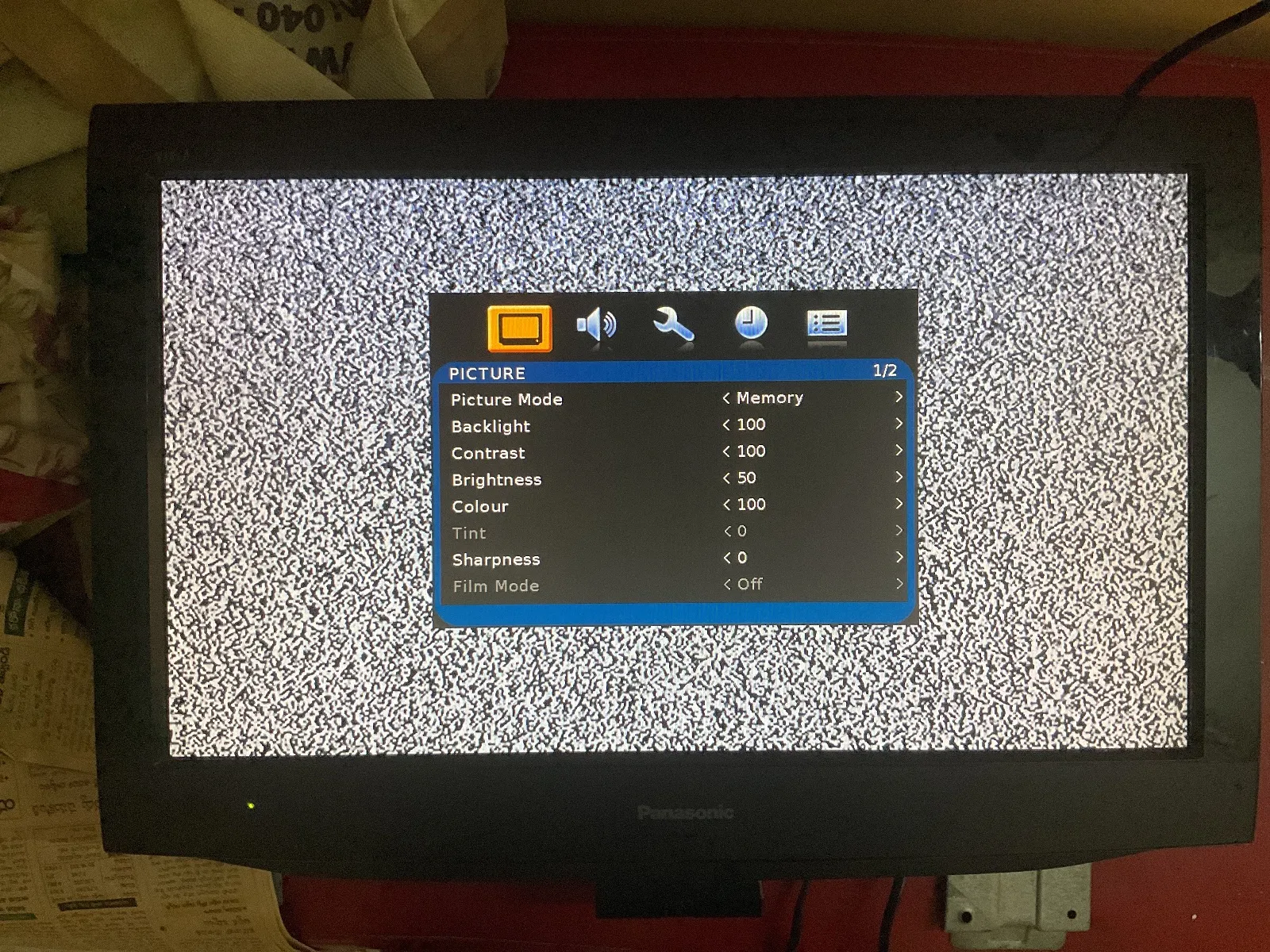 24 inch Panasonic TV more than 5 years old - Thumbnail 3