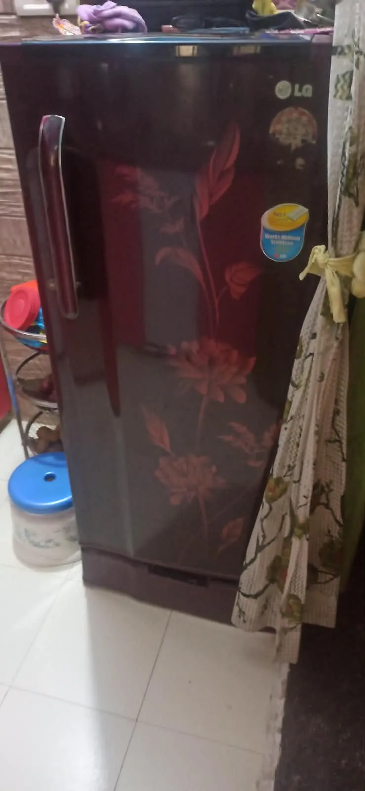 LG Refrigerator for sale in Gr Noida West, Uttar Pradesh