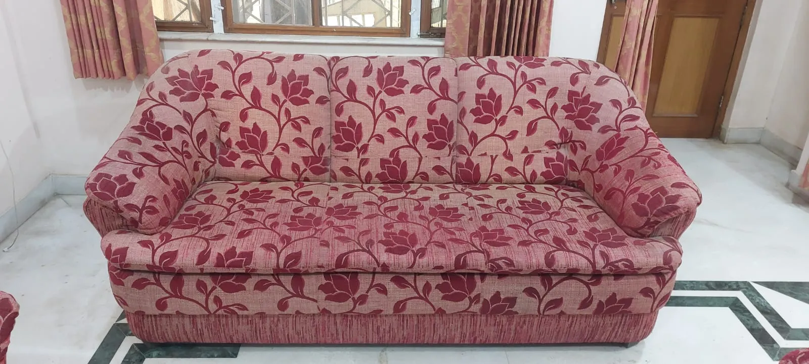 Sofa set for sale in Pune, Maharashtra