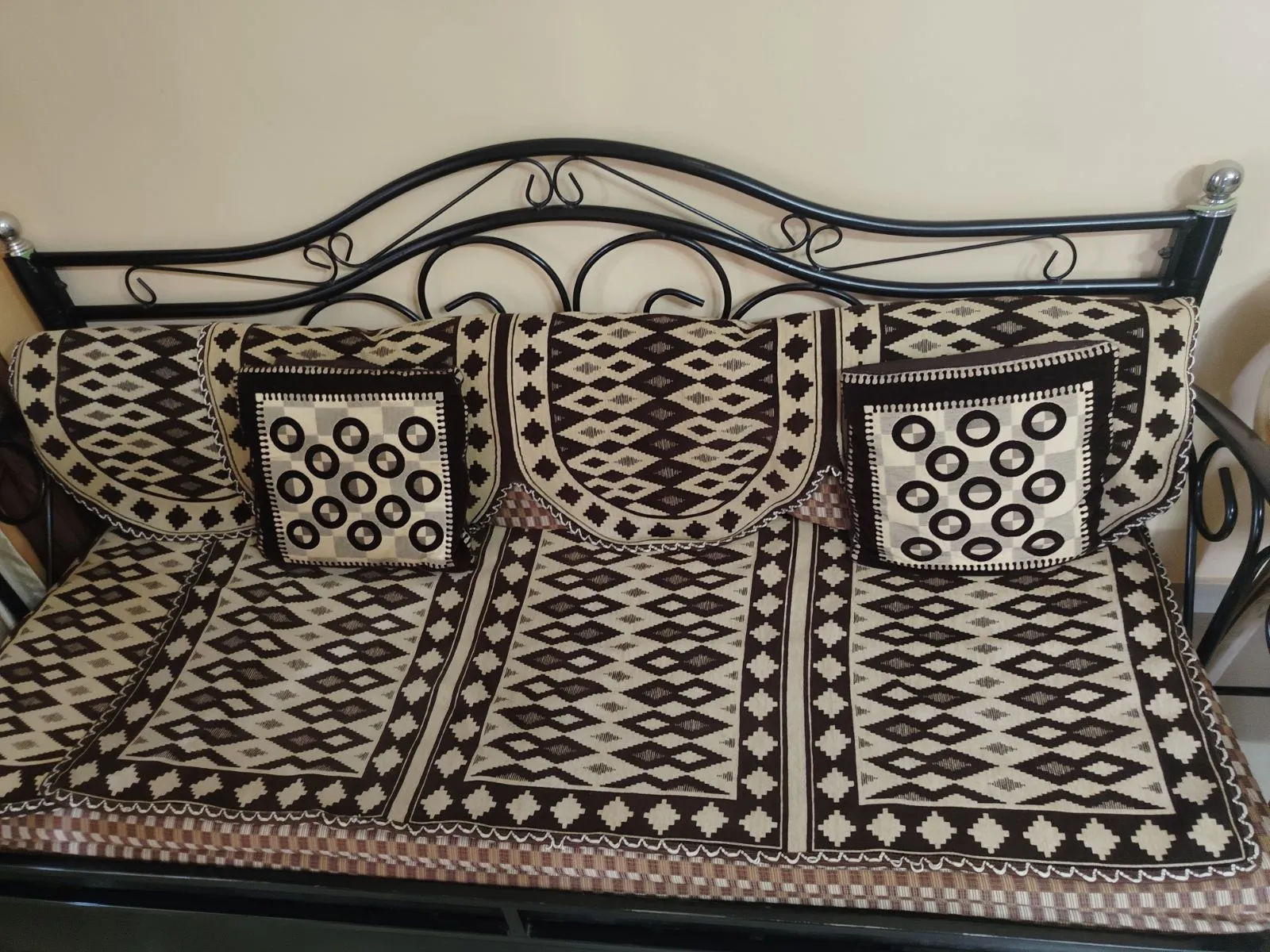 3 seater metallic sofa - Thumbnail 2