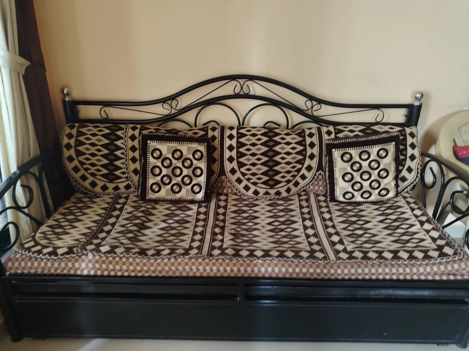 3 seater metallic sofa - Thumbnail 4
